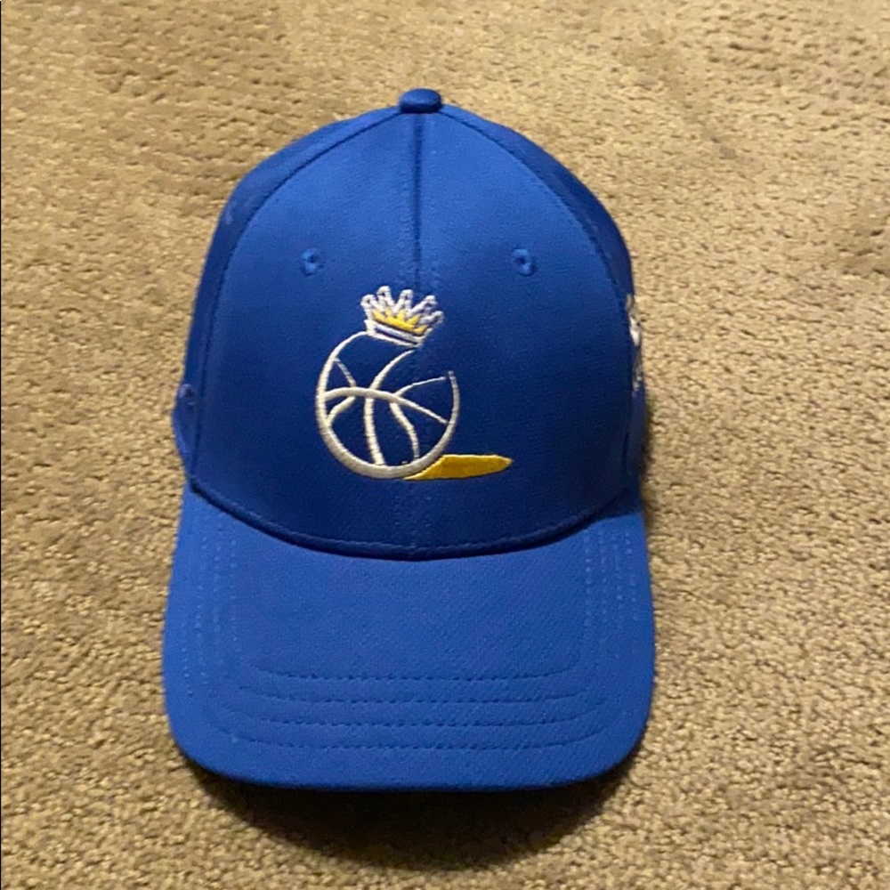 Gold crown basketball hat